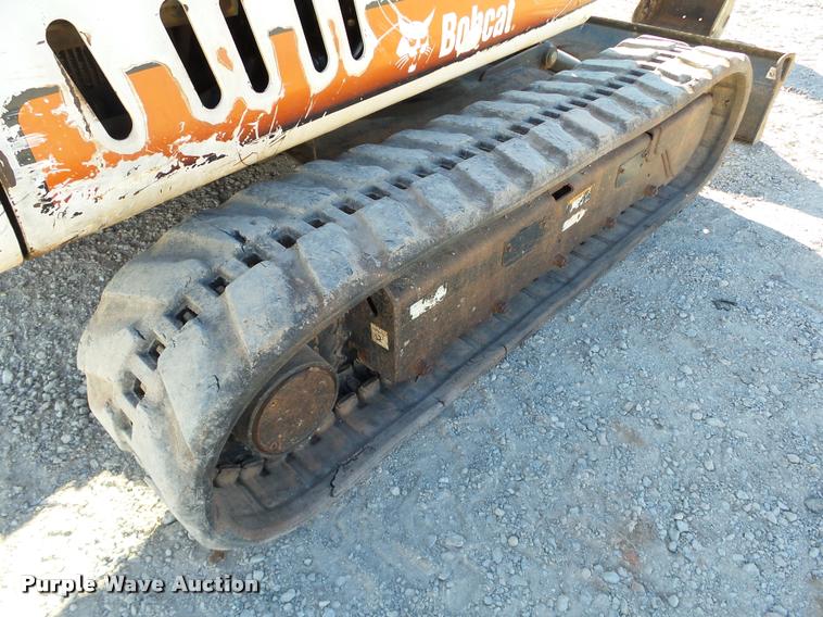 image for item DB4665 2006 Bobcat 337G compact excavator