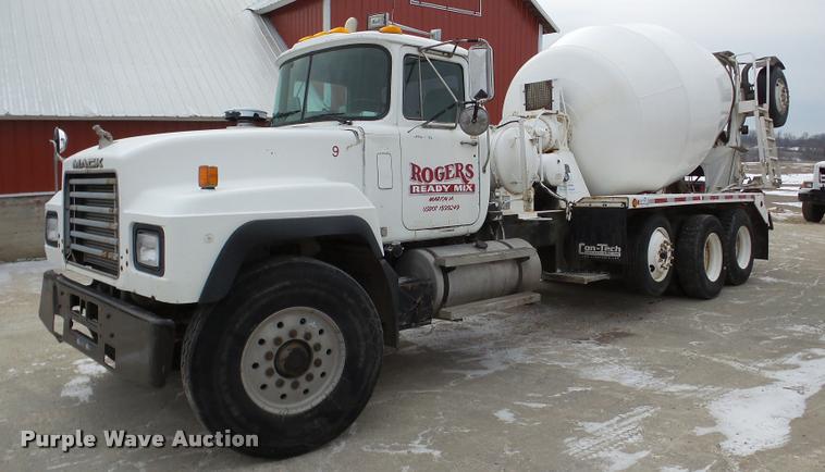 image for item DB5427 1998 Mack RD690S ready mix truck