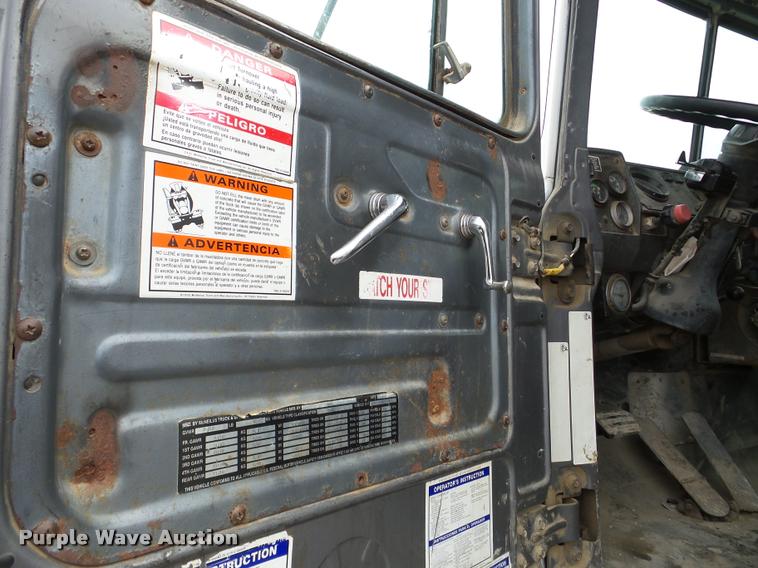 image for item DB5427 1998 Mack RD690S ready mix truck