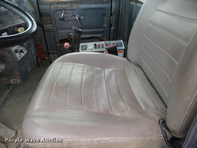 image for item DB5427 1998 Mack RD690S ready mix truck