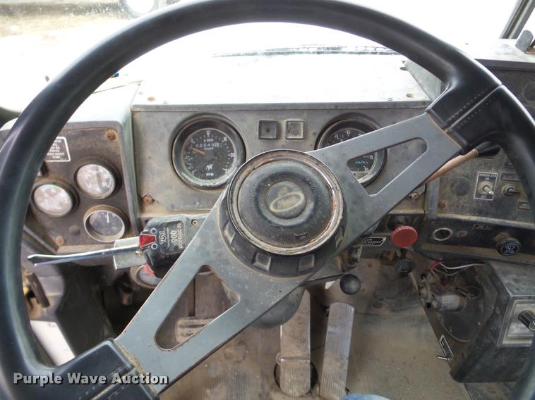 image for item DB5427 1998 Mack RD690S ready mix truck