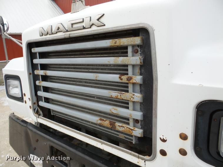 image for item DB5427 1998 Mack RD690S ready mix truck