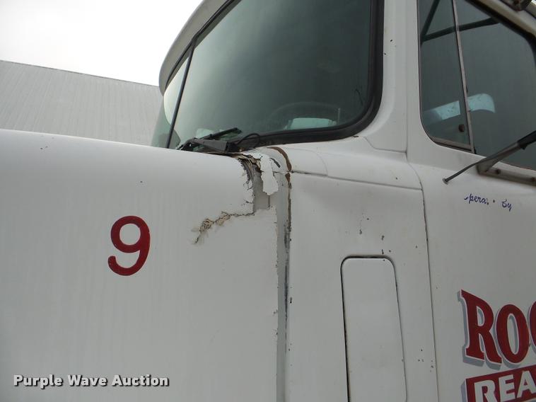 image for item DB5427 1998 Mack RD690S ready mix truck