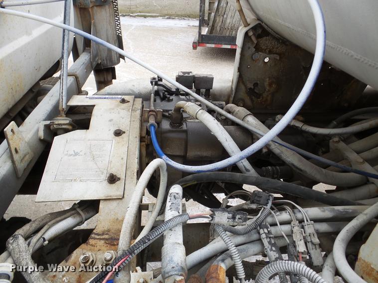 image for item DB5427 1998 Mack RD690S ready mix truck