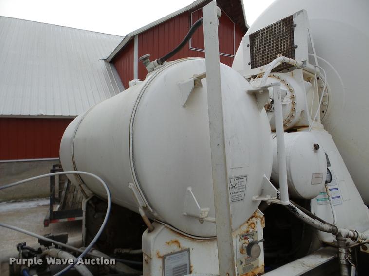 image for item DB5427 1998 Mack RD690S ready mix truck