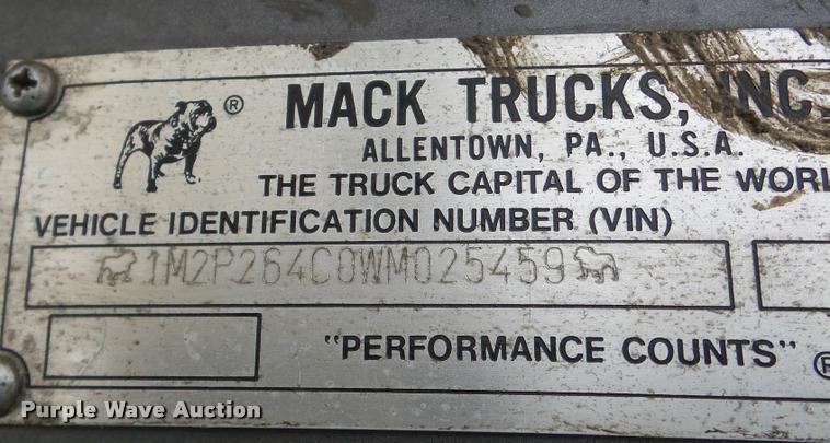 image for item DB5427 1998 Mack RD690S ready mix truck
