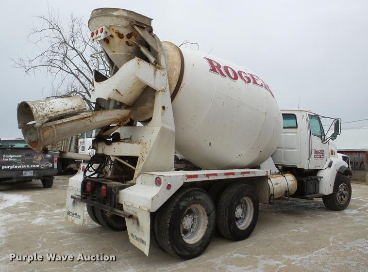 image for item DB5428 1998 Ford LT8511 Louisville 111 ready mix truck