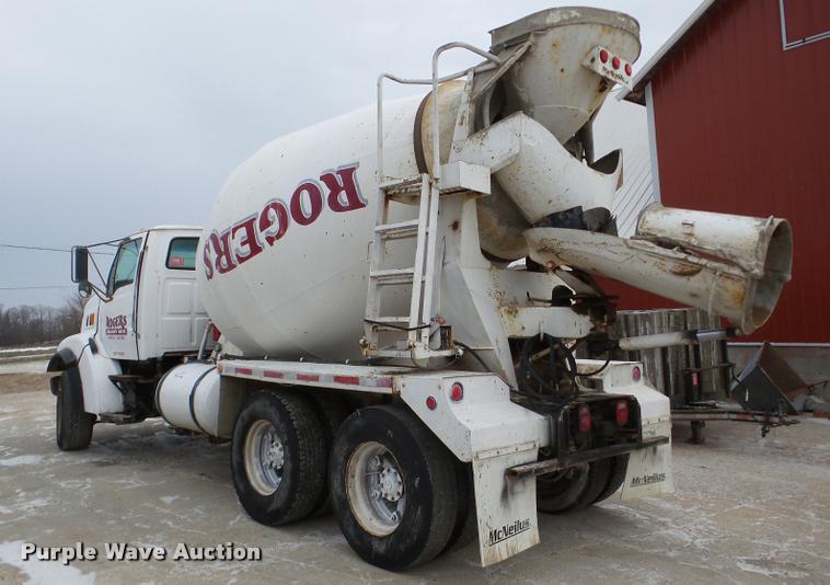 image for item DB5428 1998 Ford LT8511 Louisville 111 ready mix truck