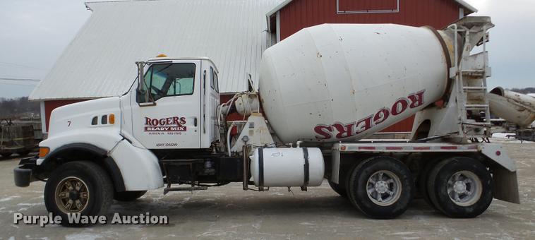 image for item DB5428 1998 Ford LT8511 Louisville 111 ready mix truck