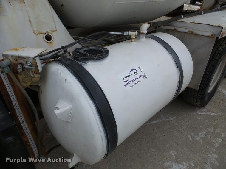 image for item DB5428 1998 Ford LT8511 Louisville 111 ready mix truck