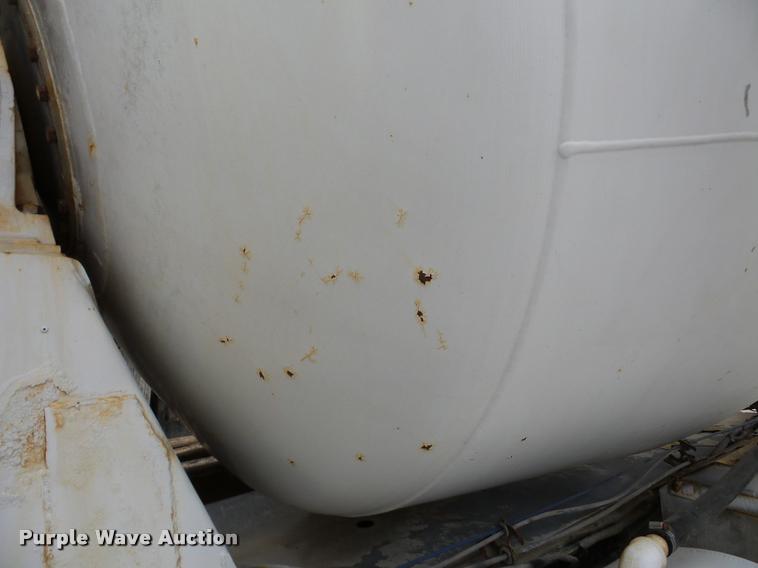 image for item DB5428 1998 Ford LT8511 Louisville 111 ready mix truck