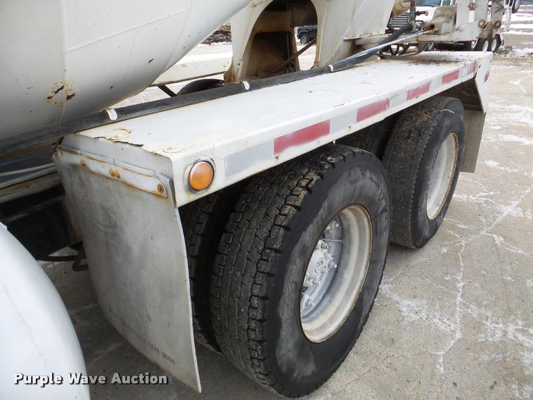 image for item DB5428 1998 Ford LT8511 Louisville 111 ready mix truck