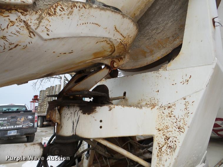 image for item DB5428 1998 Ford LT8511 Louisville 111 ready mix truck