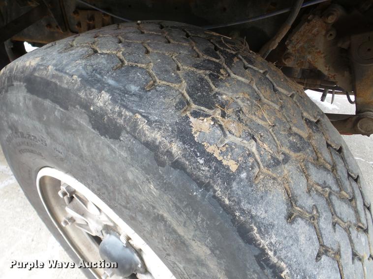 image for item DB5428 1998 Ford LT8511 Louisville 111 ready mix truck