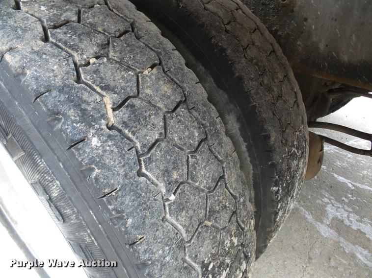 image for item DB5428 1998 Ford LT8511 Louisville 111 ready mix truck