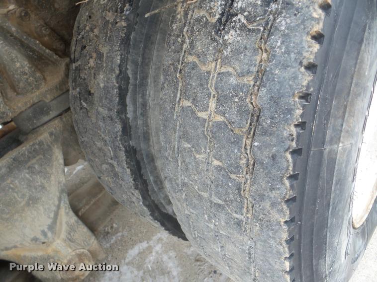 image for item DB5428 1998 Ford LT8511 Louisville 111 ready mix truck