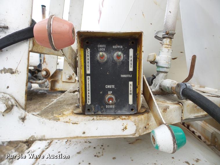 image for item DB5428 1998 Ford LT8511 Louisville 111 ready mix truck