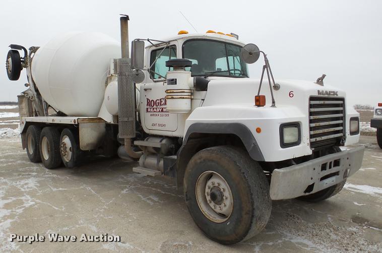 image for item DB5429 1996 Mack RD690S ready mix truck