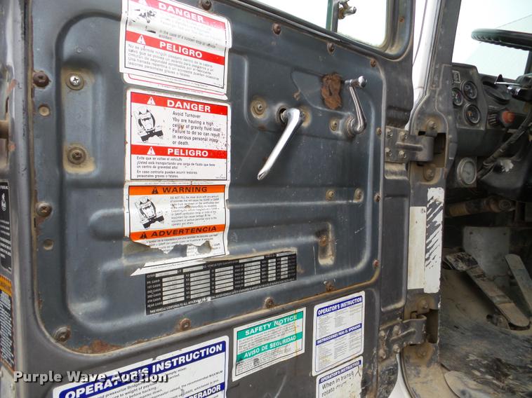 image for item DB5429 1996 Mack RD690S ready mix truck