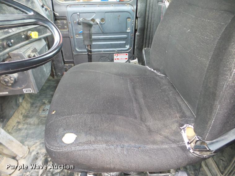 image for item DB5429 1996 Mack RD690S ready mix truck