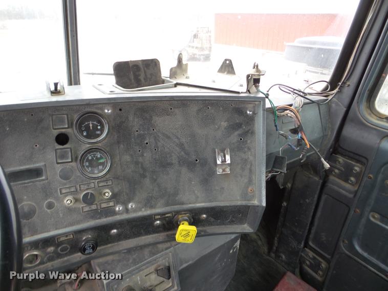 image for item DB5429 1996 Mack RD690S ready mix truck