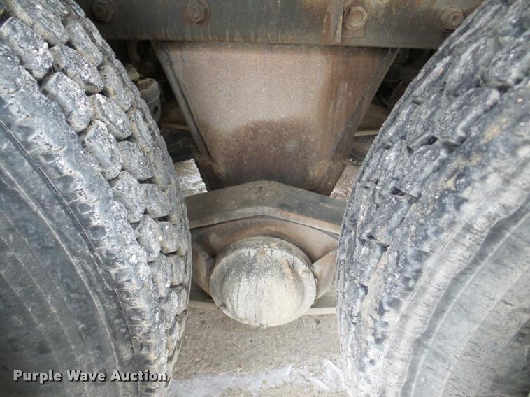 image for item DB5429 1996 Mack RD690S ready mix truck