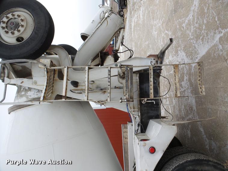 image for item DB5429 1996 Mack RD690S ready mix truck