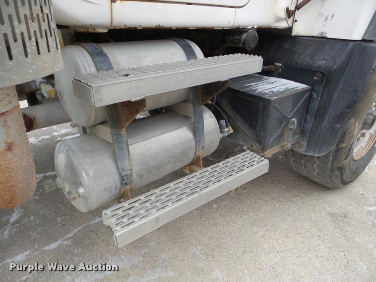 image for item DB5429 1996 Mack RD690S ready mix truck