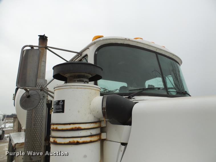 image for item DB5429 1996 Mack RD690S ready mix truck