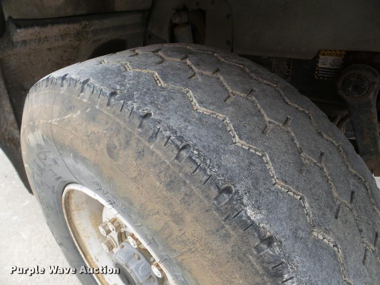 image for item DB5429 1996 Mack RD690S ready mix truck