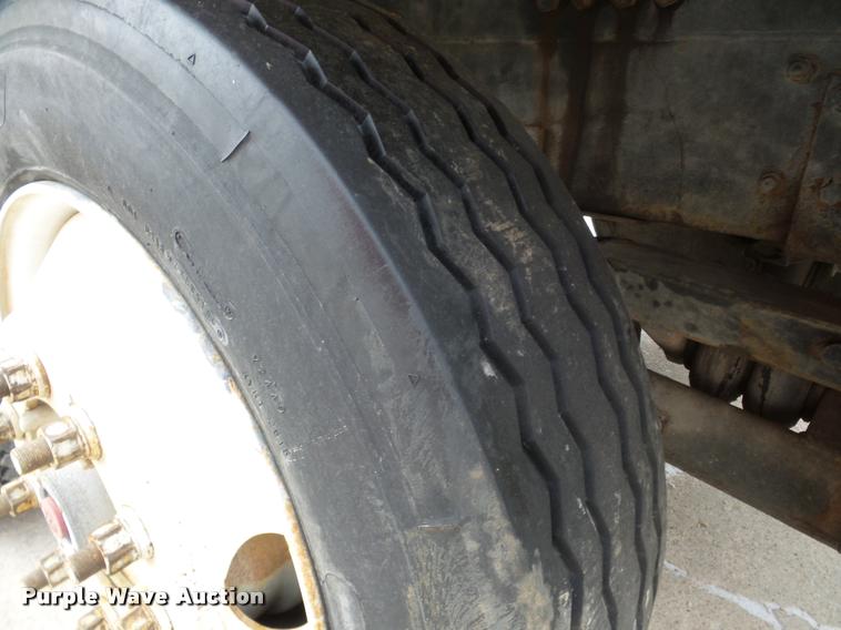 image for item DB5429 1996 Mack RD690S ready mix truck