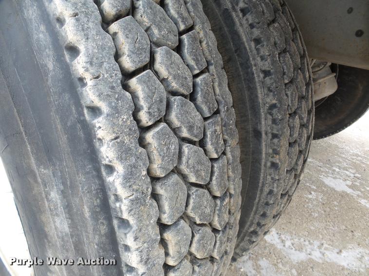 image for item DB5429 1996 Mack RD690S ready mix truck