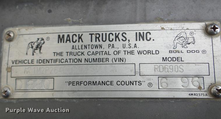 image for item DB5429 1996 Mack RD690S ready mix truck