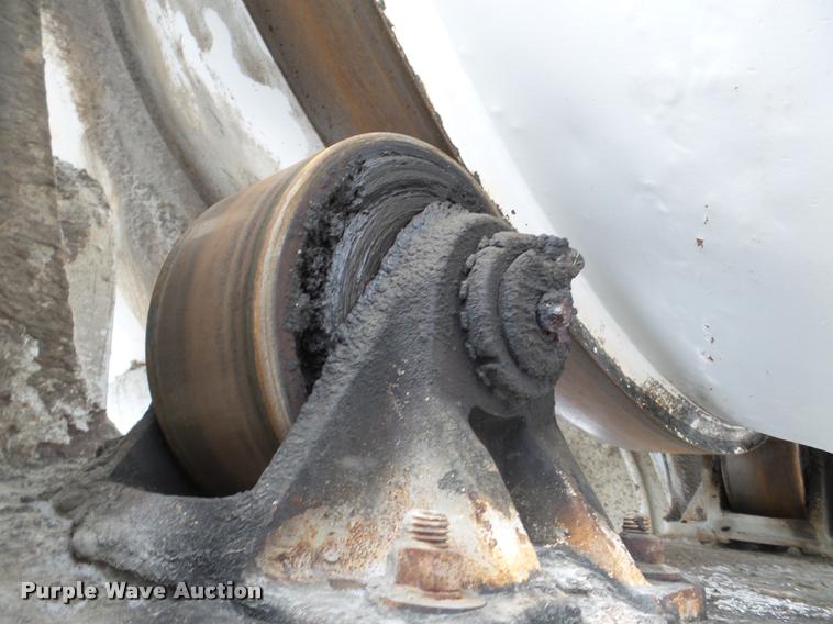 image for item DB5429 1996 Mack RD690S ready mix truck