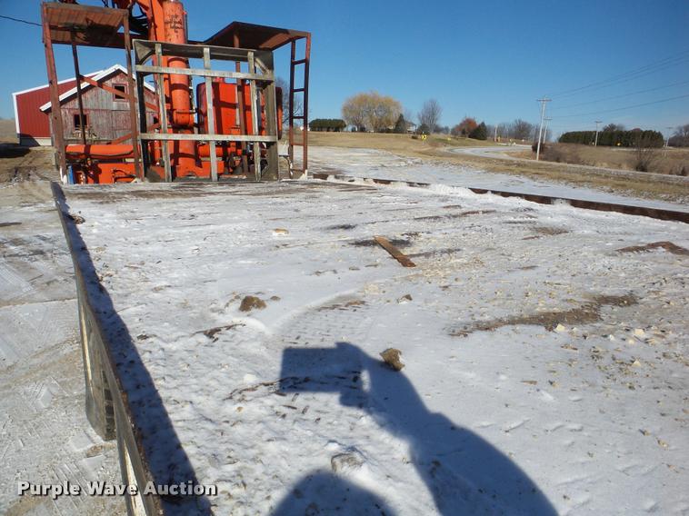 image for item DB5430 1995 Ford LTS9000 crane truck