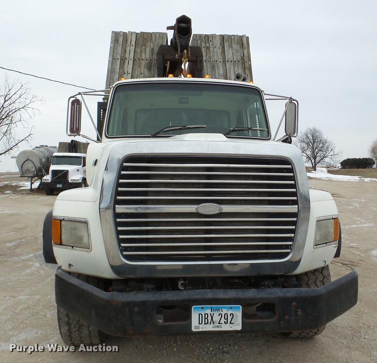 image for item DB5430 1995 Ford LTS9000 crane truck