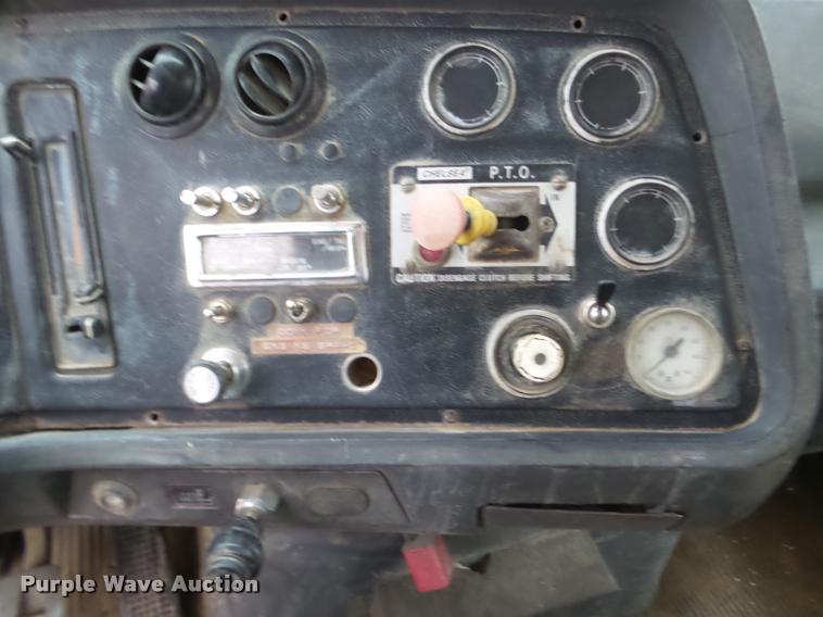 image for item DB5430 1995 Ford LTS9000 crane truck