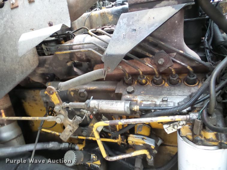 image for item DB5430 1995 Ford LTS9000 crane truck