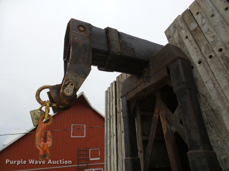 image for item DB5430 1995 Ford LTS9000 crane truck