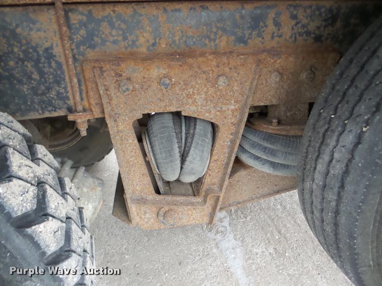 image for item DB5430 1995 Ford LTS9000 crane truck