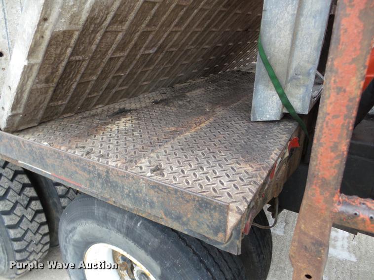 image for item DB5430 1995 Ford LTS9000 crane truck