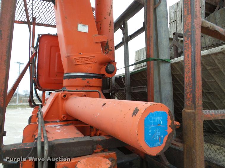 image for item DB5430 1995 Ford LTS9000 crane truck