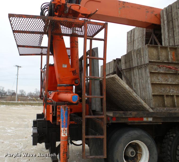 image for item DB5430 1995 Ford LTS9000 crane truck