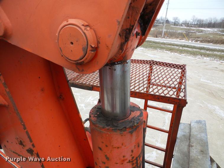 image for item DB5430 1995 Ford LTS9000 crane truck