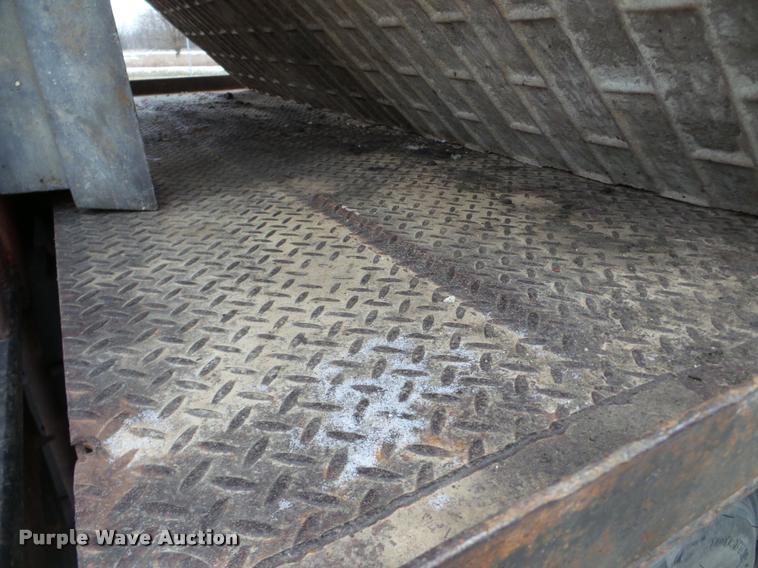 image for item DB5430 1995 Ford LTS9000 crane truck