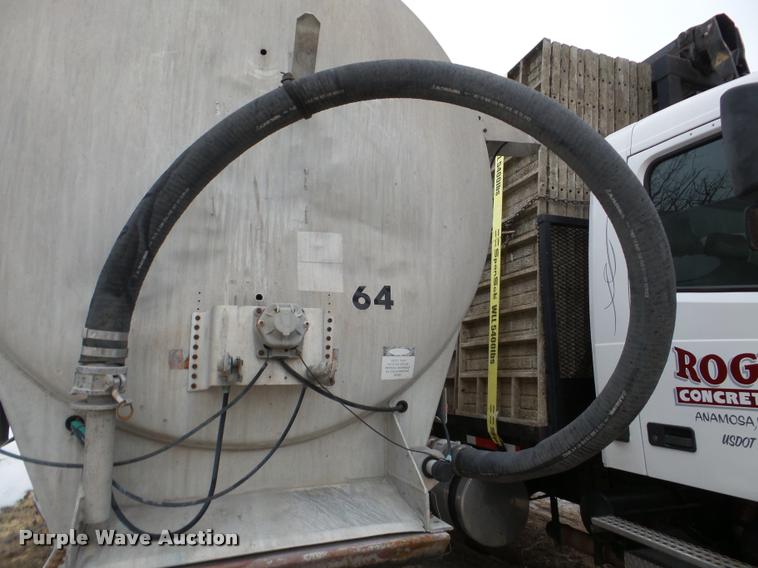 image for item DB5432 1976 Butler powder cement tanker trailer