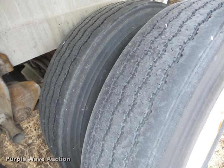 image for item DB5432 1976 Butler powder cement tanker trailer