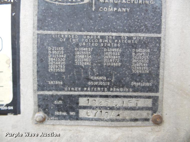 image for item DB5432 1976 Butler powder cement tanker trailer