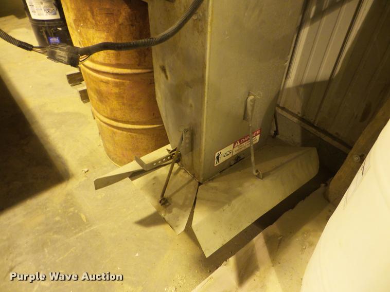 image for item DB5444 Salt Dogg spreader