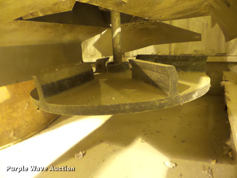 image for item DB5444 Salt Dogg spreader